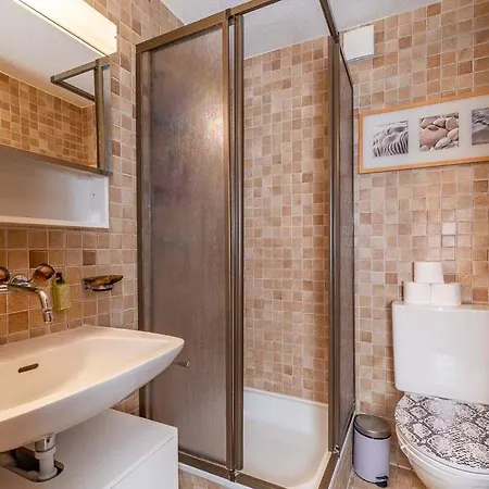 With Mountain View In The Vacation Center Diemtigen